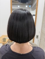 ホロ(holo-)&nbsp;60代◎つるりんちょ縮毛矯正で叶える上品艶ボブ
