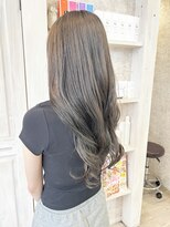 キャアリー(Caary)&nbsp;福山Caary人気艶髪巻き髪ロングヘア寒色グレージュ透明感カラー