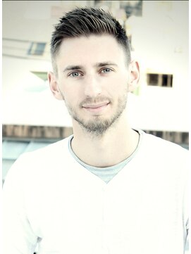 ジジバイワースホワイル(jiji by WORTH WHILE) マルコ・アセンシオ