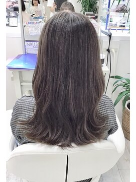 アルターシェリー(aL-ter che'rie) 【aL-ter cherie 】小顔カット◎カーキグレージュ