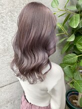イルミナカラー [ 特徴 ３]　透明感あり☆日本人独特の硬い髪の毛も柔らか質感になります○