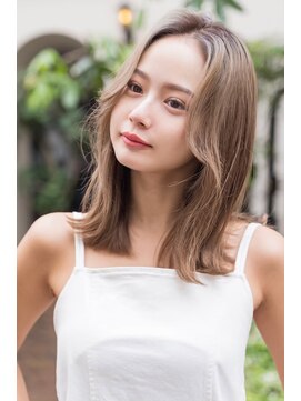 エイミー(Aimee) Aimee 町田　ミルクティーベージュ×フェザーバング×くびれ巻き