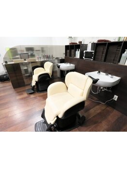 【港区春田野】お手頃価格で♪【新規様限定】コラーゲン白髪全体染め+美髪Trカジュアルコース\5,060