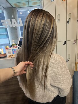 ラフ(LAFF) #ショコラアッシュ#ヘルシースタイル#ふんわりカール