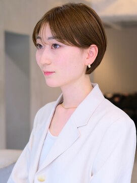 トゥナ(Tuna) 丸みショート