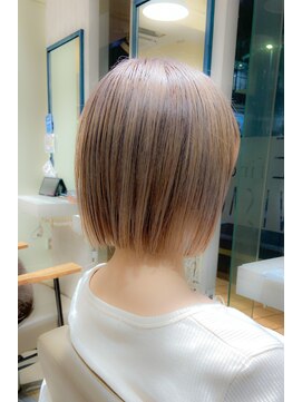 ヴィサージュファイン(VISAGE fine) 切りっぱなしボブ/ブリーチ/ボブ
