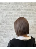 ボブ×ミルクティーベージュ