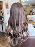 ＊プルエクステでハイライトが入ったロングに＊