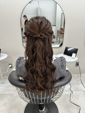 アンフィニ 延岡(Anfini) ハーフアップ