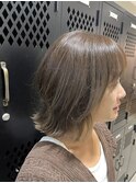 くびれヘア　オリーブベージュ