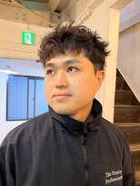 ビーバイエイトジェンツ(Bee by EIGHT GENTS)&nbsp;MEN’S HAIR/ブルーブラック/フェザーパーマ/心斎橋