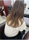 グラデーション　グレージュブラウン