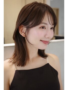 ノイ(noi) 顔周りレイヤーカットくびれヘアミルクティーベージュカラー韓国