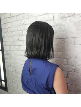 プライズ アイリス 池袋東口店(prize Iris) グレージュ外はねボブ/タンバルモリ/切りっぱなしボブ　池袋