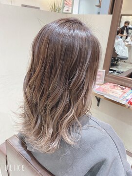 バグズ ヘアデザイン 桔梗が丘店(Baguz HAIR DESIGN) シークレットハイライト×ミルクティーアッシュ20代30代40代