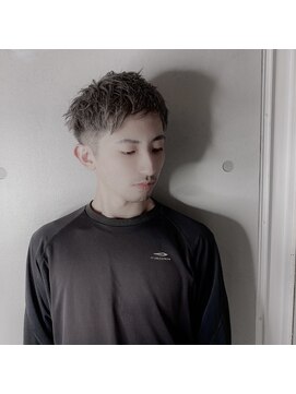 遊人セントラル(CENTRAL) ☆シルバーベージュ＆アップバングショート☆