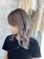 フリーダムメルシー(freedom Merci)&nbsp;■バレイヤージュ　シルバーグレージュ