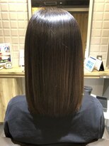 カミケンガレリア(kamiken. galleria)&nbsp;清潔感さらさらモテ愛され美髪ストレート【カミケンガレリア】