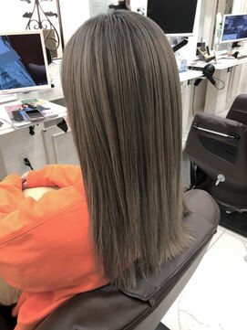 シャンティ 札幌駅前店(Shanti) ラテカラー