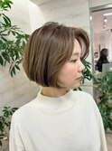 20代30代40代　ふんわり大人ショートボブレイヤースタイル