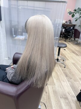 キセイ イオンモール新利府北館店(KISEI) ホワイトベージュ