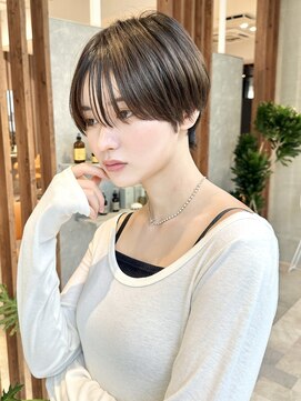 ビュートリアム 南青山(BEAUTRIUM) 大人マッシュショートシースルーバング前髪長め30代40代50代