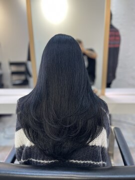 ブレンド 渋谷(BLend) 縮毛矯正.レイヤーカット.ブルーブラック.髪質改善. 黒髪