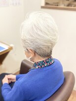 フリージア(freesia)&nbsp;30代40代50代/グレイヘア/大人ショート