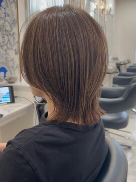 ドクターズサロン レラパール くびれショート/すっきり襟足/ウルフボブ/白髪ぼかし/ハイライト