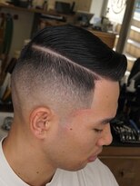 ザチョップショップ キチジョウジ(THE CHOP SHOP KICHIJOJI) サイドパートスキンフェードカットシェービング吉祥寺理容室