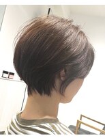 ムク(muku) "ミニマムショートxグレージュ"