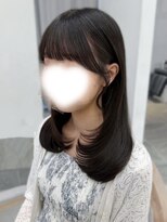 カシュカシュ 表参道(cache cache)&nbsp;ぱっつん前髪お顔周りミディアムローレイヤー