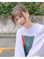 ユーリ(JUURI)&nbsp;アッシュベージュ / ベージュ / ヘアアレンジ / ミディアム