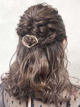 サロンドミルク 溝の口店(salon de MiLK) ハーフアップ