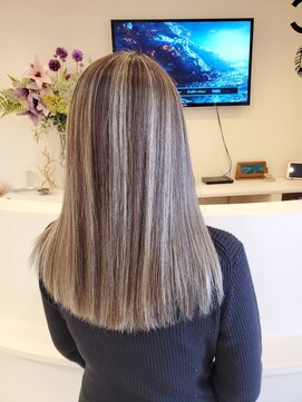 リミックス ヘアー(RE MIX HAIR) コントラストバレイヤージュ