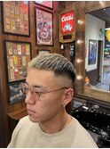 クロップスタイル　スキンフェード