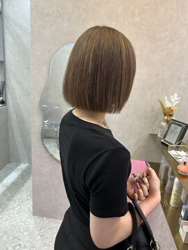 ロンド レア 天神大名店(Lond Le’a) ダブルカラーミルクティーグレージュ透明感カラー韓国ボブ