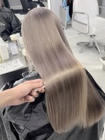 ペレ 渋谷(PELE)&nbsp;黒髪/グレーベージュ/ハイトーン/ブリーチ/渋谷