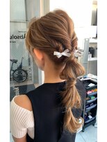 アヴソリューク(Absoluk)&nbsp;くるりんば&玉ねぎmix　およばれヘア