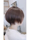 丸みショートレイヤーミルクティーベージュくびれショート