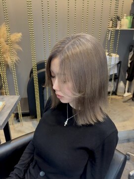 ビビ(VIVI) 顔周りカット/ミルクティー/髪質改善