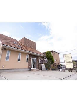 何でも相談しやすいアットホームな雰囲気のある店内で、ゆったりとした時間をお過ごしください。