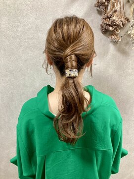 ミルクヘアー(MILK HAIR) 大人タイトアレンジ