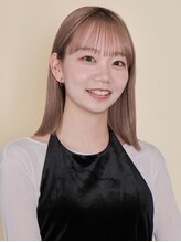 【ayasa】可愛くなれる派手すぎない深めな暖色系カラーや、ピンクベージュ系カラーはお手の物。