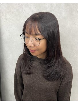 顔周り多めレイヤーカット