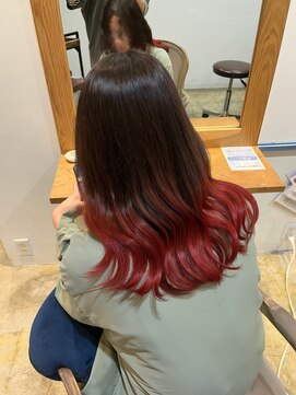 ディフィー 梅田(Defi) レッドグラデーションカラー/大阪/梅田/デザインカラー