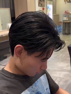 メンズヘアフェイス(Men's hair FACE。) メンズカット/刈り上げセンターパート/