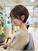 ミルクティーベージュ/レイヤーボブ/韓国巻き/顔周りカット