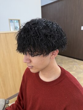 アンドゥ ヘア ファミリア(Andoux Hair familiar) 波巻きパーマ