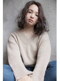 グレージュ×ほつれウェーブ